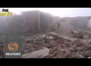 US Dilemma in Syria: Moderate Stronghold Falls to al-Qaeda, Fighters desert to Extremists