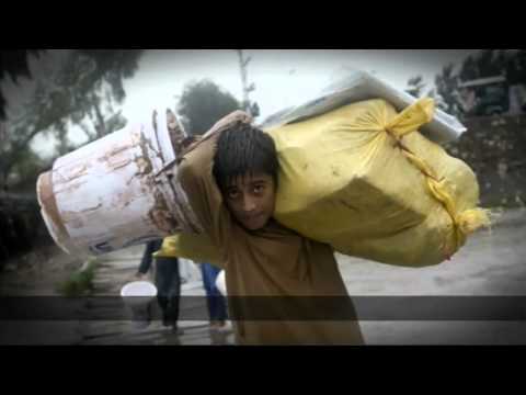 Jolie Appeals for Pakistan Aid as Flood Refugees Return