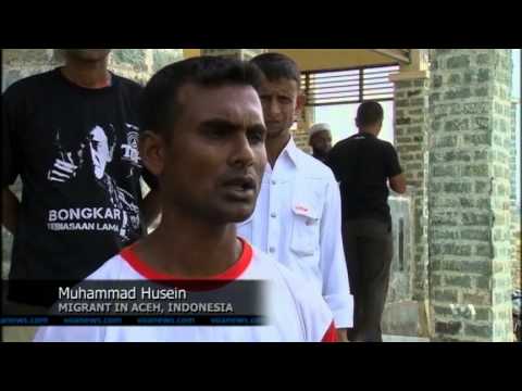 Floating Graveyard: 6000 Migrants, incl. Rohingya Muslims, Marooned in SE Asia Seas