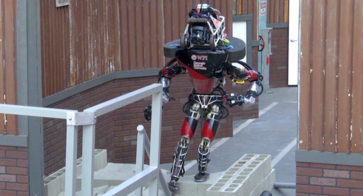 Ban real-life Terminator Robots!  So say Hawking, Wozniak, Musk, Chomsky