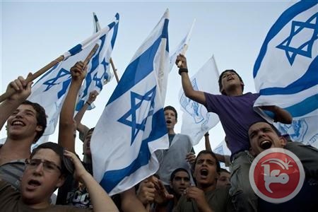 Israeli protesters demand separate roads for Palestinians, Israelis