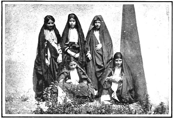 Photo of the Day: Women in Mosul, 1902