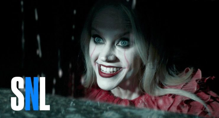 SNL: Kelly Anne Conway as “It” devours Anderson Cooper