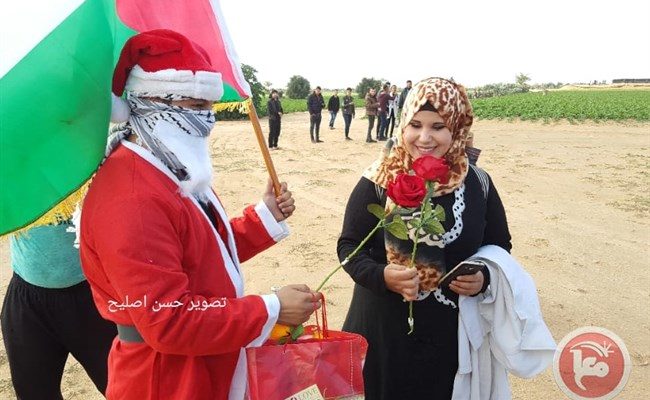 Israeli Army Snipers Kill Palestinian Teen, shoot 40 others in Gaza Protests