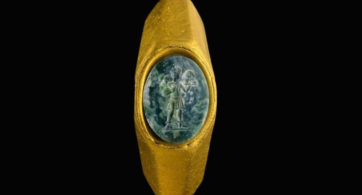 Israeli Archeologists find Christian Ring with Image of Christ as Shepherd in Shipwreck from era of Constantine