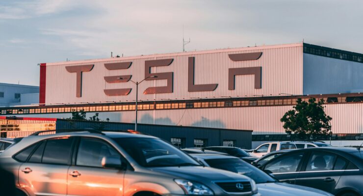 NYC Comptroller Pursues Lawsuit Against Tesla and Musk for Stock Plunge