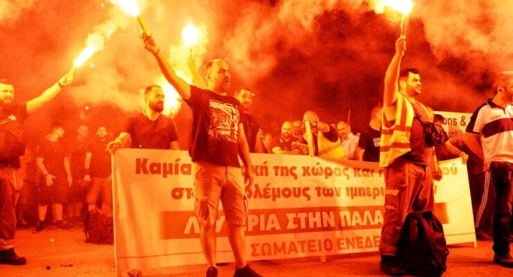 Greek Protesters block military Cargo bound for Israel